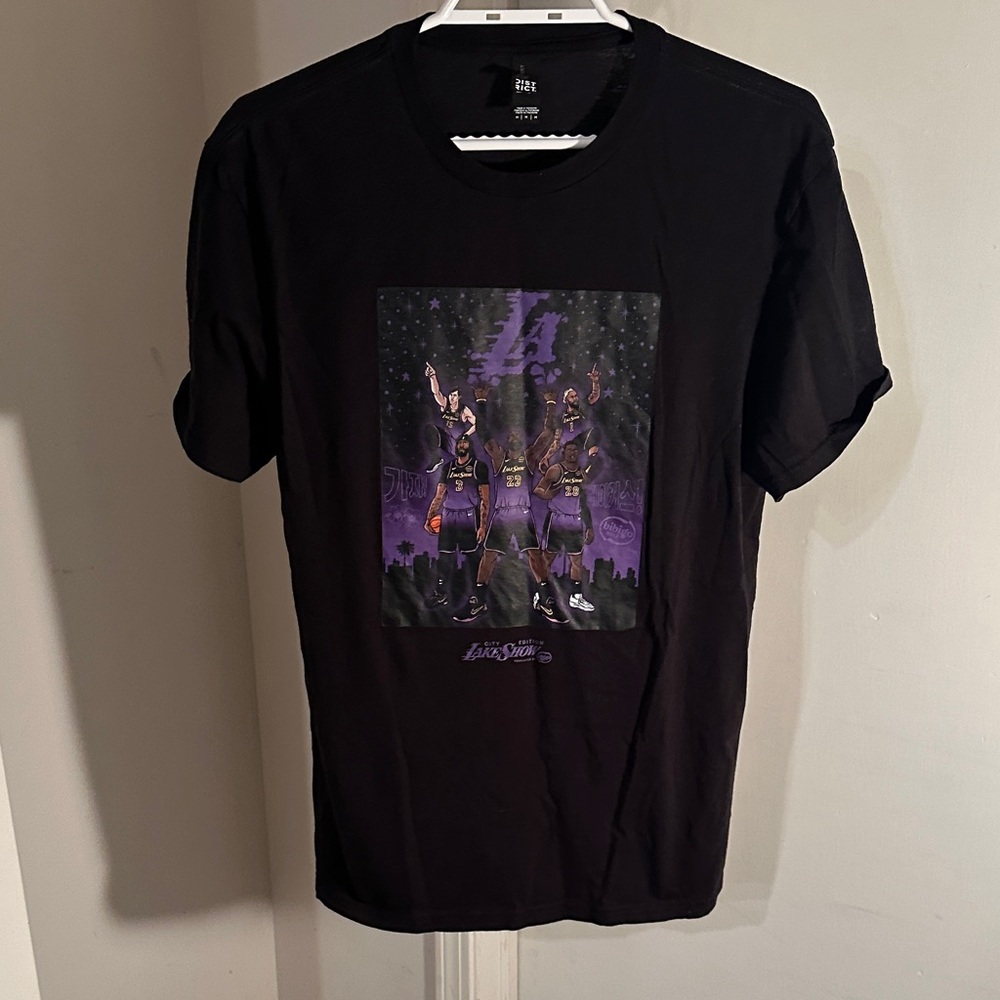 District Los Angeles lakers Black Tee with Purple Graphic